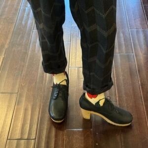 Bryr lace up clog shoes size 38 in black